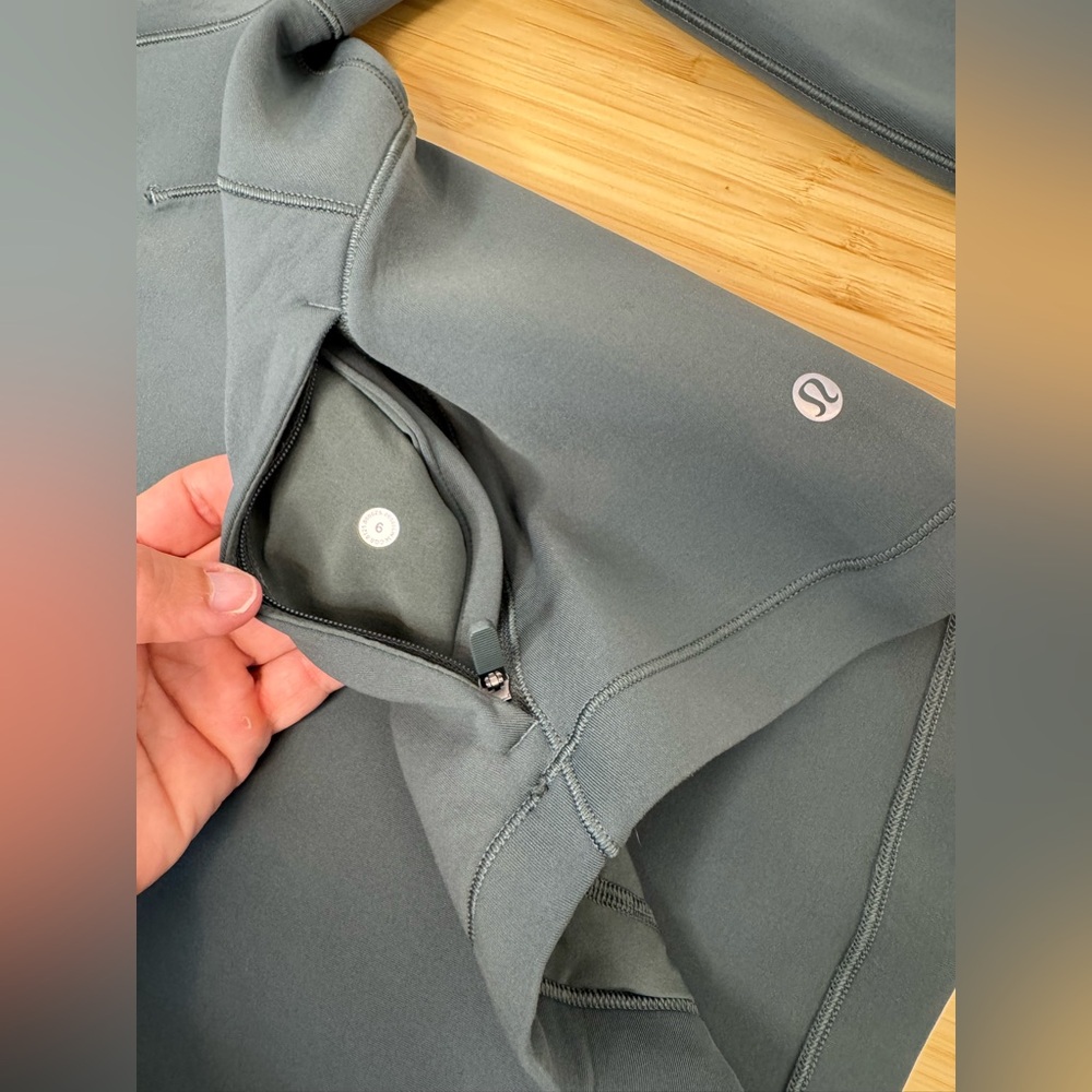 Lululemon AirWrap Pullover Hoodie - Picture 7 of 12